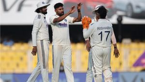 IND vs SA 2nd Test, Day 3 Session Timings: What Time Will India-South Africa Guwahati Test Resume? What Are The Session Times and Breaks?