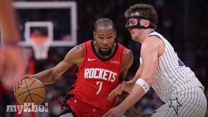 Rockets Rally For Overtime Win While Hawks Dominate Suns To Extend Winning Streaks