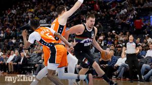 David Adelman Lauds Nikola Jokic's Extraordinary Performance In Victory Over Clippers