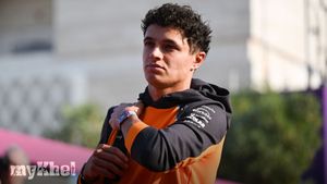 Norris Reflects On Mistake As Piastri Claims Sprint Pole Position In Qatar