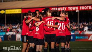 Manchester United And Arsenal Achieve Victories While Liverpool Struggles Without Points