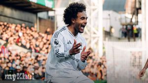 Amorim Commends Zirkzee's Influence Following Goal Drought In Premier League Match