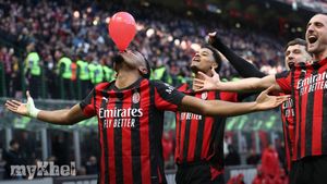 Nkunku Brace Powers AC Milan To Serie A Summit After 3-0 Verona Win
