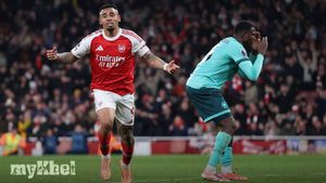 Arsenal Secures 2-1 Victory Over Wolves With Two Own Goals
