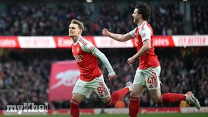 Declan Rice Shines At Right-back As Arsenal Navigate Injury Crisis With Brighton Win