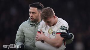 Maresca Expresses Concern Over Liam Delap's Quite Bad Shoulder Injury