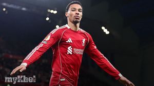 Ekitike Expresses Gratitude For Playing Alongside Liverpool Legend Mohamed Salah
