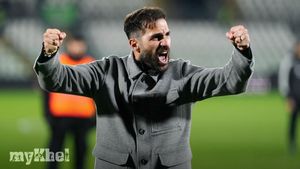 Fabregas Encourages Como To Maintain Humility Before Inter Match