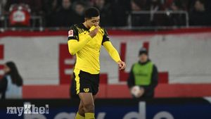 Freiburg And Borussia Dortmund Draw 1-1 After Jobe Bellingham Receives Red Card