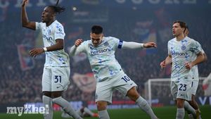 Inter Milan Moves To Top Of Serie A With 2-1 Victory Over Genoa Led By Lautaro Martinez