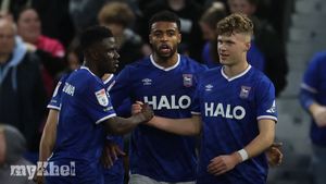 Ipswich Town Stuns Coventry City With 3-0 Victory; Sheffield United Overwhelms Stoke City