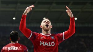 Ipswich Town 2-0 Coventry City: Championship Leaders Stumble At Home