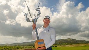 Dramatic chip-in gives Schaper AfrAsia Bank Mauritius title as Gerard gets Masters berth