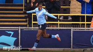 Khadija Shaw's Four Goals Propel Manchester City To 6-1 Victory Over Aston Villa