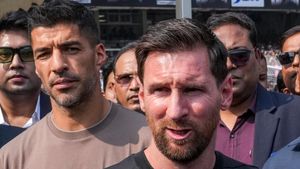Messi Chaos Couldn't Dull Magic for Dipendu Biswas, Rahim Nabi as GOAT Tour Turns Personal for Indian Greats in Kolkata