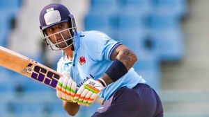 Suryakumar Yadav Surpasses Rohit Sharma and Aditya Tare to Claim Mumbai’s T20 Batting Record