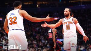 New York Knicks Starting To Define Their Identity, Coach Mike Brown Observes After NBA Cup Win