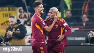 Roma Secures 1-0 Victory Over Como As Wesley's Goal Narrows Title Race Gap
