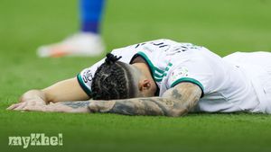 Saudi Pro League: Al-Ahli 2-0 Al-Fayha As Ibanez Red Card Receives VAR Review