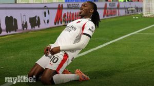 AC Milan Return: Leao Nets Winner As Rossoneri Move Top Of Serie A