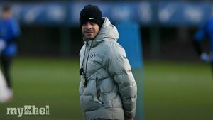 Rosenior Aims To Avoid Playoffs As Chelsea Edge Towards Dream Champions League Debut