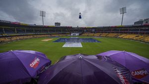 RCB make final attempt to play at Chinnaswamy Stadium in IPL 2026, It will cost Rs 4.5 Crore