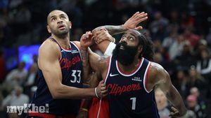 Clippers Can Turn The Season Around, Harden Says After Wizards Victory
