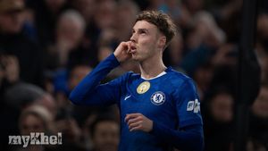 Chelsea Boss Rosenior Rules Out Palmer Exit Amid Napoli Preview
