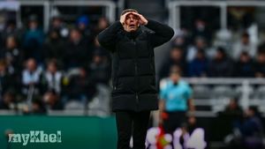Crystal Palace Aims To Shore Up Defence Ahead Of Villa Clash