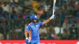 Harmanpreet Kaur Creates History, Overtakes Shafali Verma to Claim Top Spot in WPL Charts