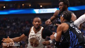 Jonathan Kuminga Injured Again As Warriors Fall To Mavericks