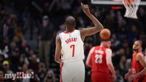 Kevin Durant Honoured After Passing Wilt Chamberlain On All-Time NBA Scoring List