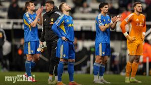 Leeds United Boss Farke Questions Penalty Decision After 4-3 Newcastle Defeat