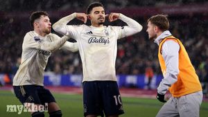 Nottingham Forest Secure Late Victory As Gibbs-White Penalty Seals Win At West Ham