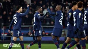 Paris Saint-Germain Clinches 2-1 Derby Win Over Paris FC With Dembele Deflected Strike