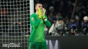 Paris Saint-Germain Edge Marseille In Trophee Des Champions After Chevalier Penalty Heroics