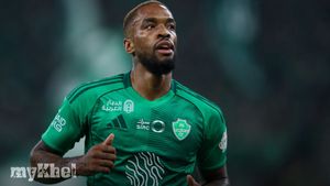 Toney Seals Late Win For Al-Ahli Over Al-Taawoun With 104th-Minute Penalty