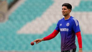 Ranji Trophy: Shubman Gill fails twice in Punjab Defeat, Sarfaraz shines with Double Hundred