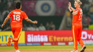 WPL 2026: All-Round Sophie Devine Holds Her Nerve as Gujarat Giants Edge Delhi Capitals by Four Runs in a High-Scoring Thriller