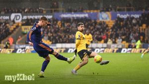 Wolves And Newcastle United Fail To Break Deadlock In Premier League Goalless Draw