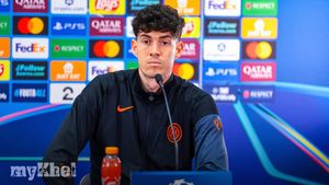 Alessandro Bastoni Apology For Celebrating Kalulu Red Card Incident During Inter Juve Match