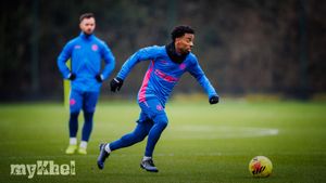 Wolves Reunite With Angel Gomes As Rob Edwards Eyes Chelsea Debut For Midfielder