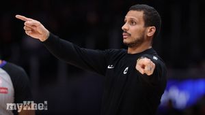 Celtics Earn Historic Nets Win Through Smart Reads, Praised By Mazzulla