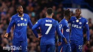 Chelsea Draw With Burnley After Early Lead; Rosenior Questions Performance