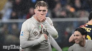 Hojlund Seals Napoli Win With Late Penalty After 10-man Genoa Fightback