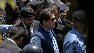 Imran Khan Health Condition: Two India legends among 14 Cricket Veterans sign letter to Pakistan Government for Humane Treatment