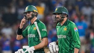 'They were Possessed': Ex-Pakistan chief Rameez Raja minces no Words, bashes batters Live On-Air during India Match