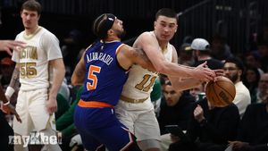 Jose Alvarado Helps Knicks In Title-Challenge Push After Debut Performance