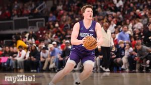 Kon Knueppel Sets NBA Rookie 3-Point Record In Charlotte Win