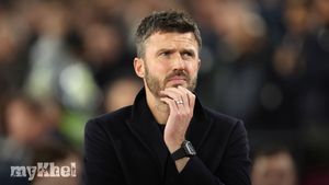 Carrick Keeps Manchester United Grounded After Strong Start Ahead Of Everton
